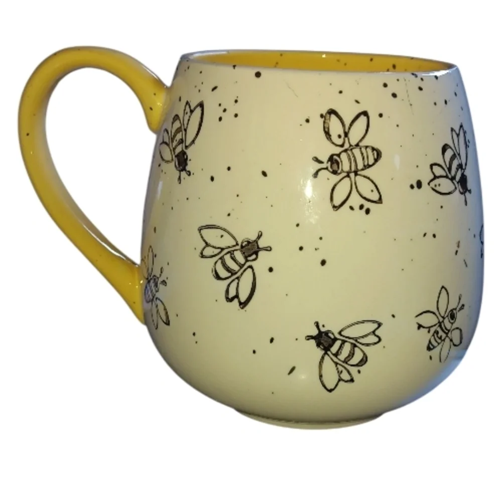 Meritage Bee Design Mug - Picture 1 of 5